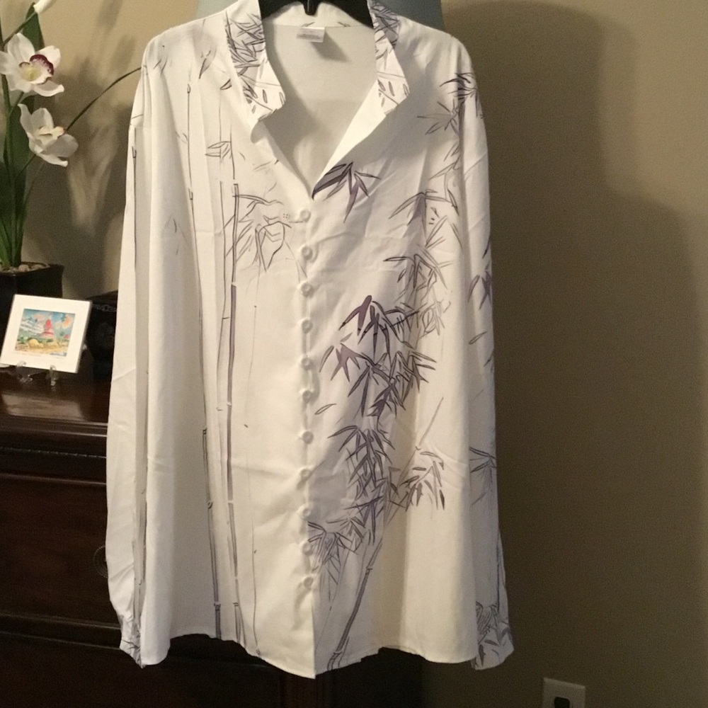 Men's-NWOT-Casual Button-Down Shirt with Subtle Black and Gray Bamboo Print